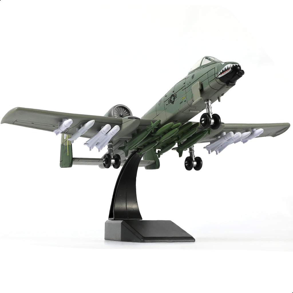 1/72 A-10 Thunderbolt II Warthog Attack Jet Quick Build Model Kit, Snap-Together Military Aircraft (43 Pieces)